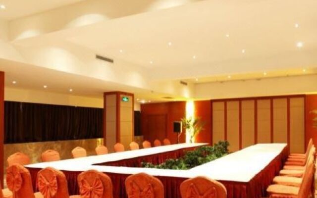 Iris Orchard All Suites Hotel (Tangshan Convention Center)