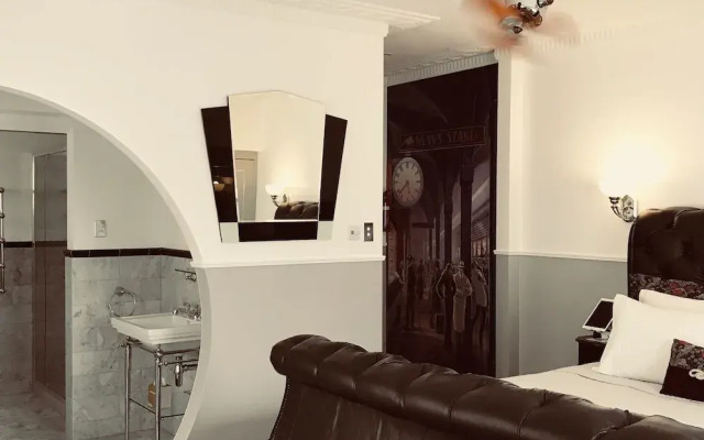 Studio Guest Suites