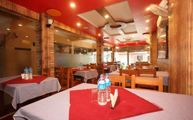 Oyo 512 Hotel Brindaban