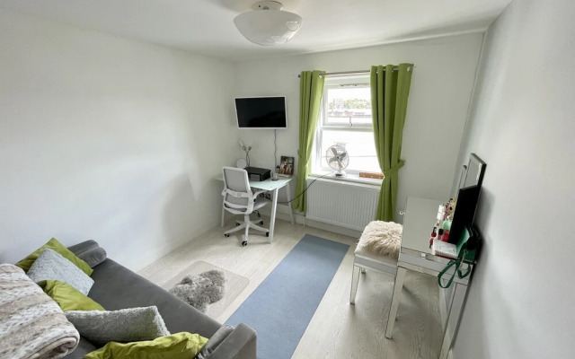 Large Family Home With Stunning City Views