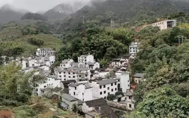 Wuyuan Linxi Youke Homestay (Guling Scenic Area)