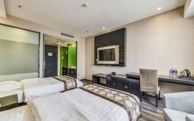 The Olive Tree Holiday Hotel (Beijing Happy Valley Store)