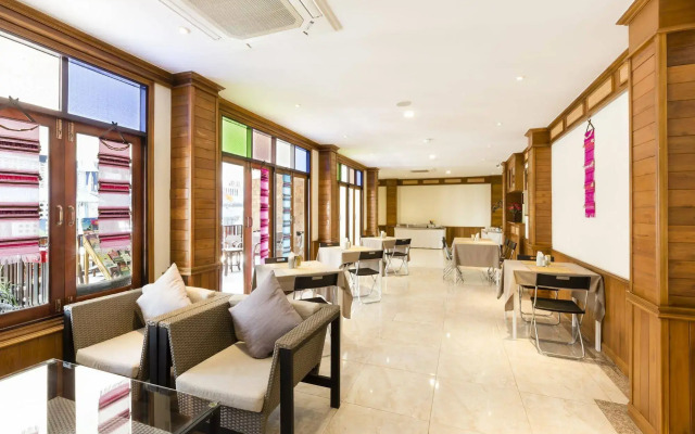 Lee Chiang Hotel