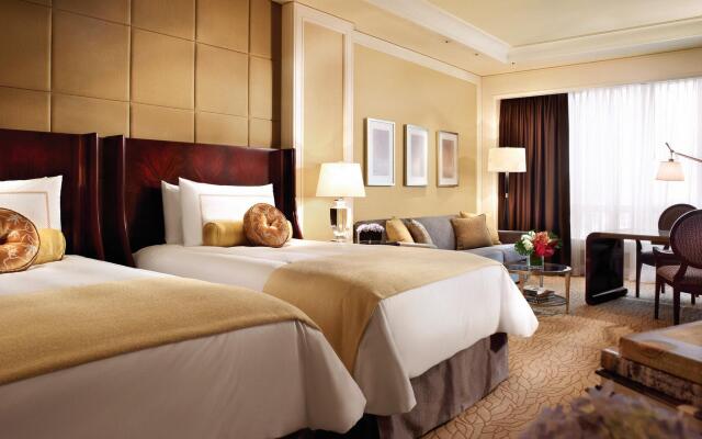 Four Seasons Hotel Macao at Cotai Strip