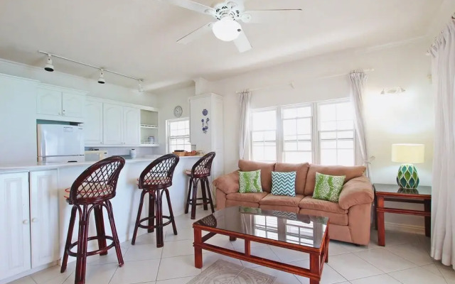 Leith Court Beachfront Apartments