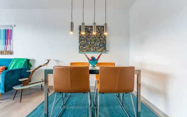 Your Retro Beach Front Hideaway in Salou