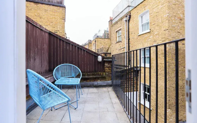 The Chelsea Nest - Stylish 2bdr With Balcony