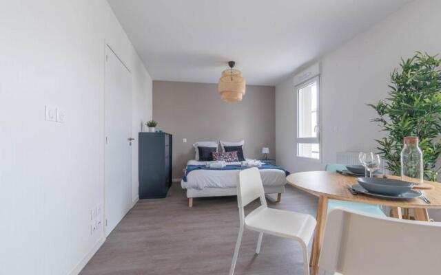 CAMILLE - Studio proche gare, wifi, arrivée 24 24