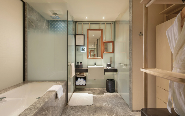 Hilton Dalian Golden Pebble Beach Resort