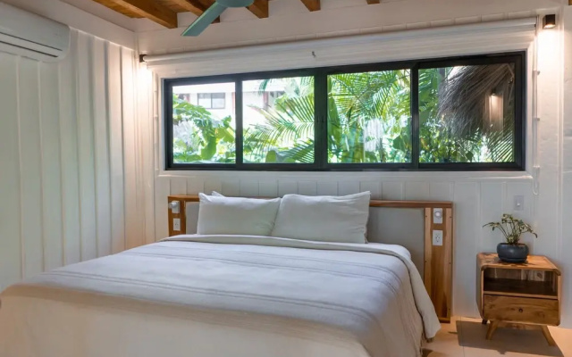 Blue Mist Hotel & Beach Club