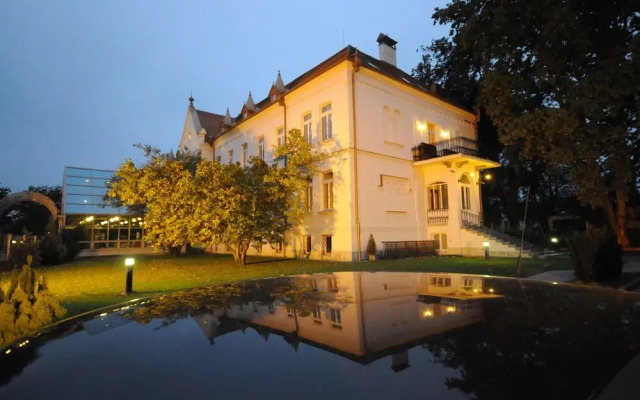 City Partner Park Hotel Pelikan