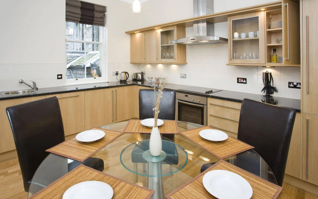 St. Giles Apartment