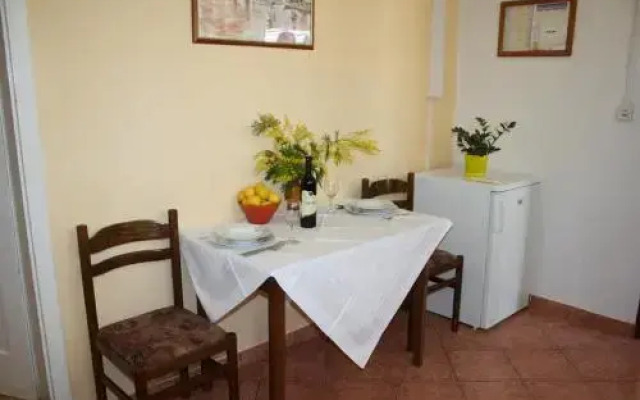 Apartments Miše