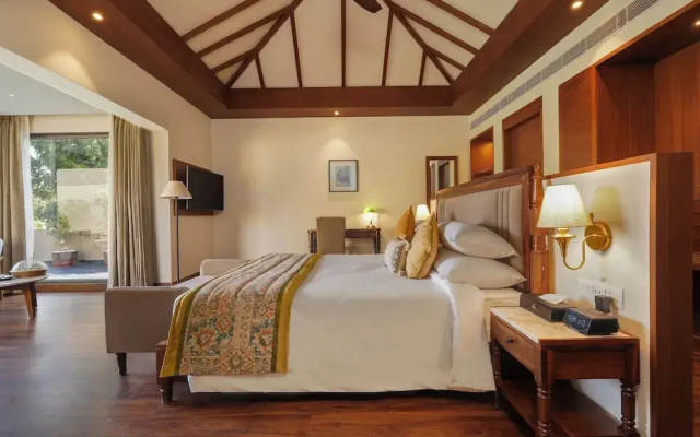 Tree of Life Amara Resorts & Spa Udaipur