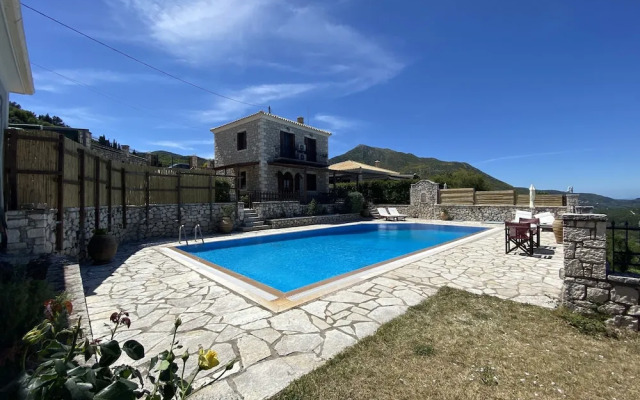 Executive Villa Madouri With Private Pool