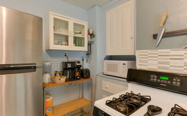 Wildwood Apartment < Half Mi to Boardwalk!
