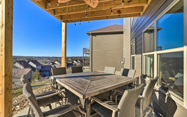 Reeds Spring Condo ~ 3 Mi to Silver Dollar City!