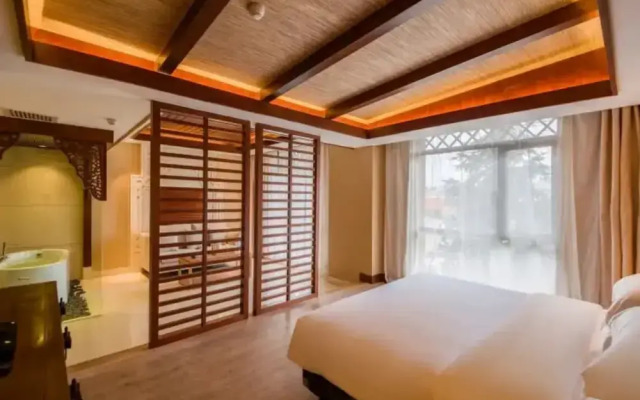 Vyluk J Hotel South Asian Garden Dianchi