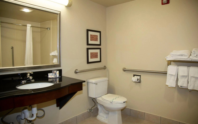 Courtyard by Marriott Alexandria