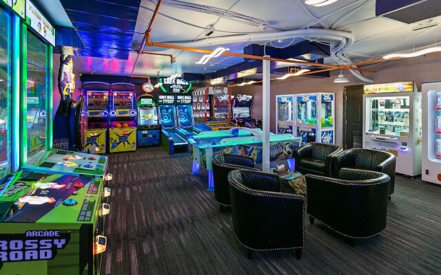 White Pines 2BD at Westgate