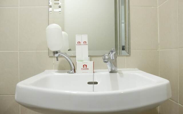 Fabulous 1BR Apartment @ Parahyangan Residence