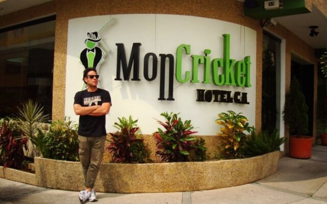 Mon Cricket Hotel