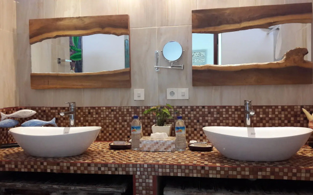 Cinta Cottages