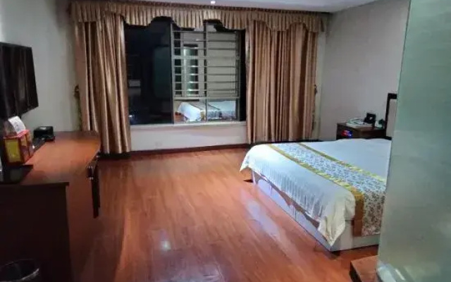 Jiaoling Shun'an Hotel