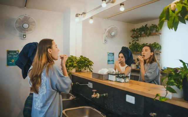 AIEN Coffee and hostel