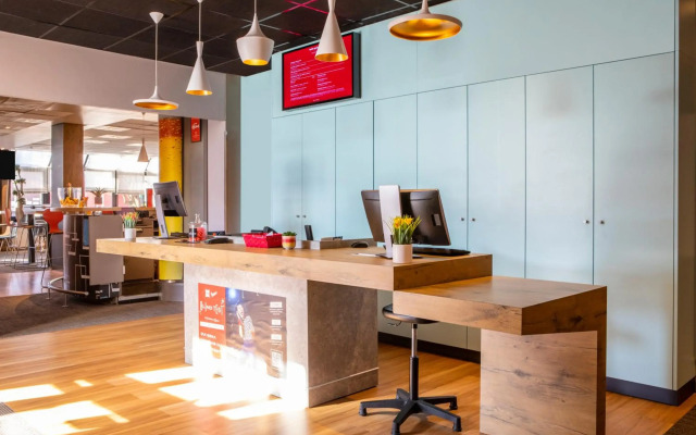 ibis Créteil