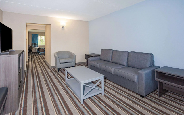 Super 8 by Wyndham Marysville/Port Huron Area