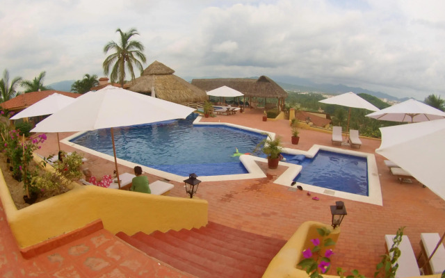 Hotel Plaza Tucanes