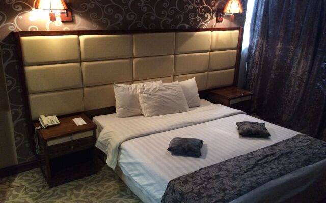 Imperial Suites Hotel