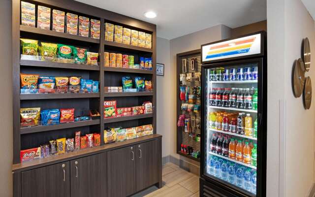 La Quinta Inn & Suites by Wyndham Las Vegas Nellis