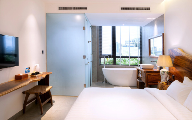 Sky Gem Central Hotel – Guest Rooms – Ho Chi Minh City