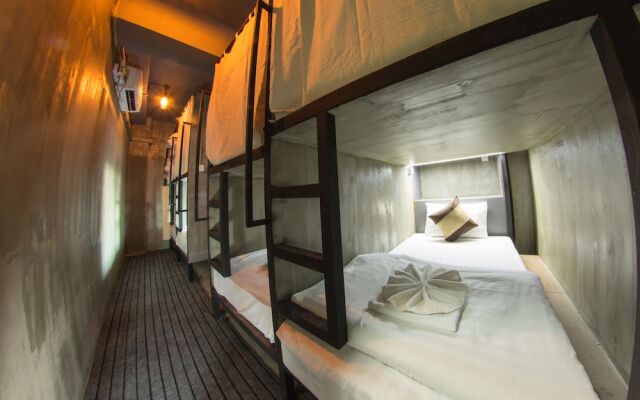 The Lodge Yangon Hostel