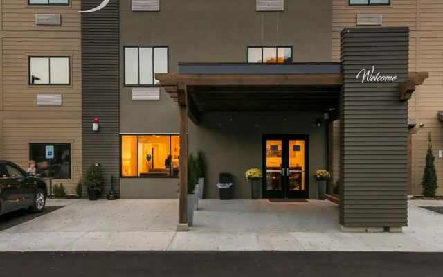 Silver Creek Hotel
