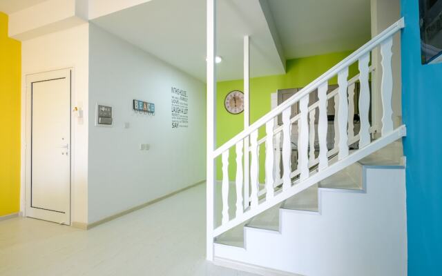 Anonymous - 2BR - 2Floors - Central
