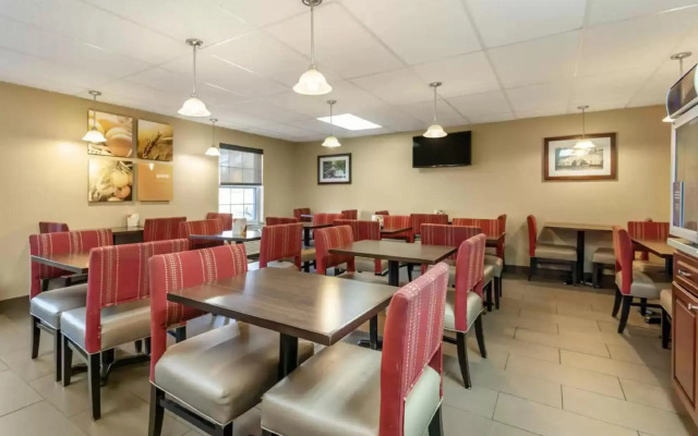 Comfort Inn Civic Center