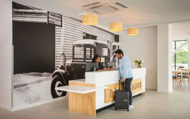 Arden Hotel