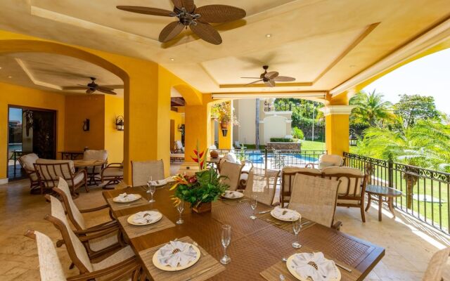 Mediterranean-style Flamingo Mansion Offers the Ultimate in Beachfront Luxury