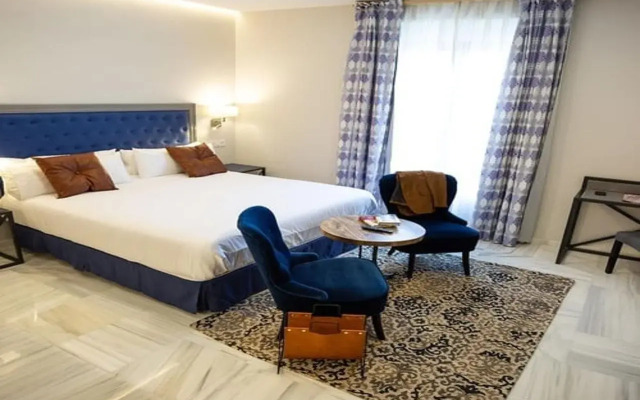 Plazuela del Carbón Suites