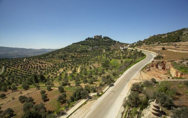 Ajloun Hotel