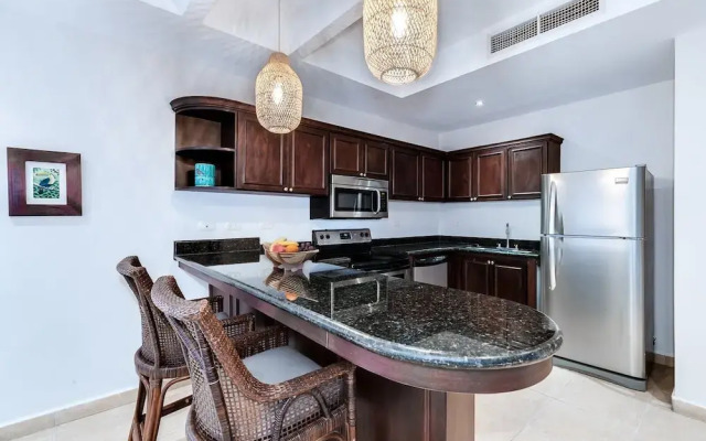 Incredible Beach Views in Fantastic Condo Complex