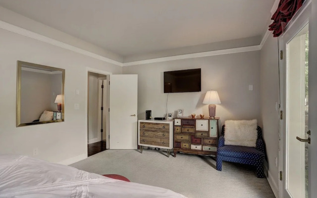 2721 Chateaux DMont by RedAwning