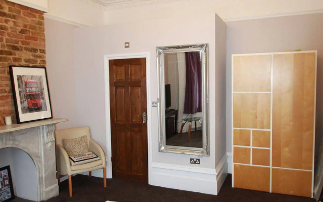Manor House London