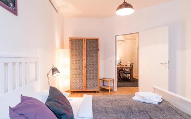 Junior Suite Fasangasse by welcome2vienna