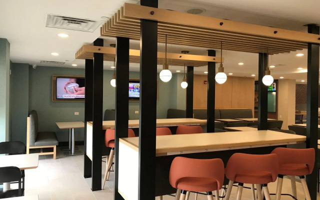 Holiday Inn Allentown-Bethlehem by IHG