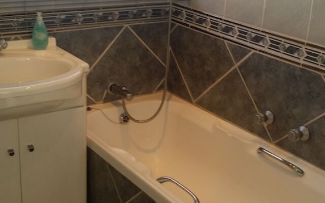 The Club House Guesthouse