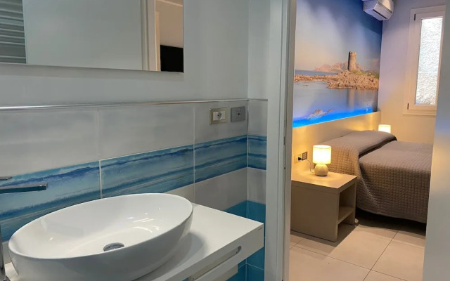 Hotel on the promenade of Stintino